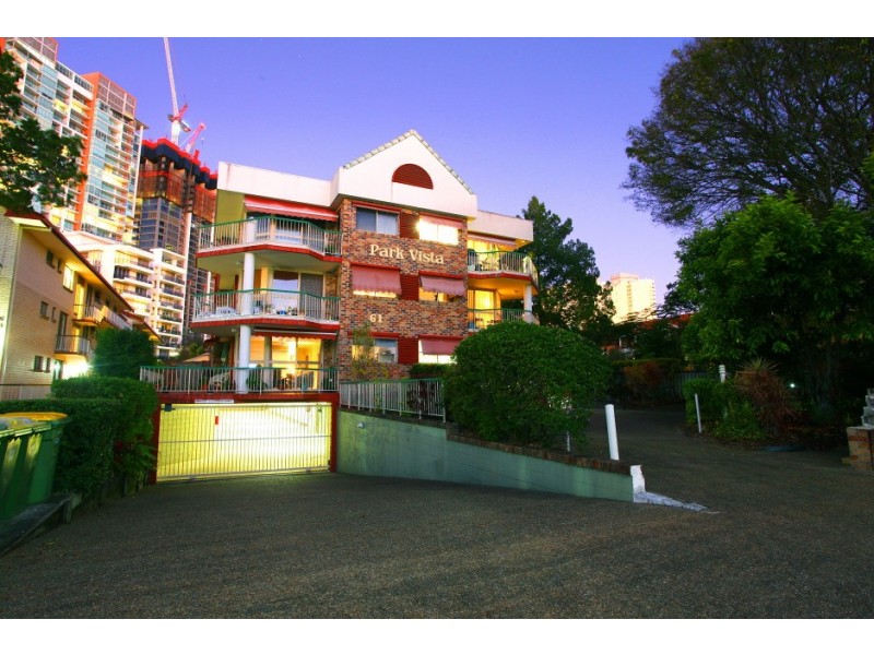 15 ‘Park Vista’ 61 Bauer Street, Southport QLD 4215