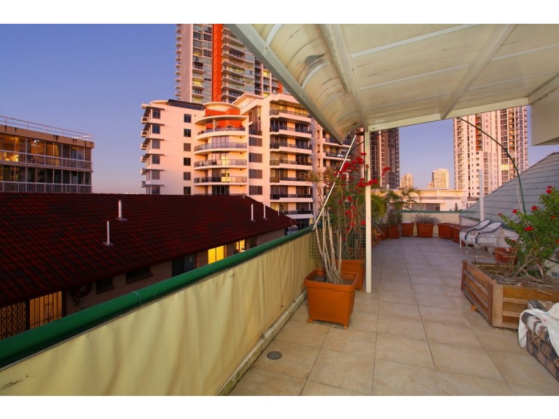 15 ‘Park Vista’ 61 Bauer Street, Southport QLD 4215