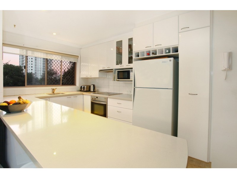 15 ‘Park Vista’ 61 Bauer Street, Southport QLD 4215