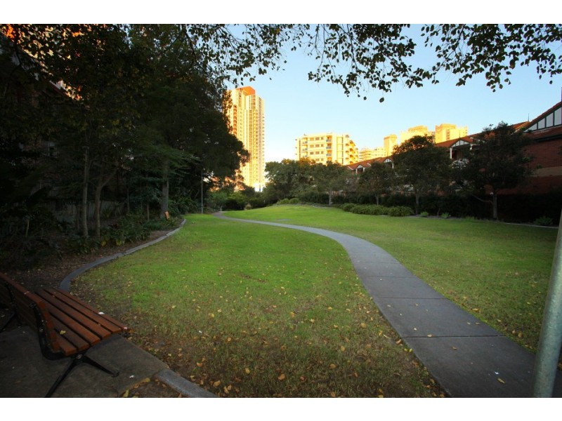 15 ‘Park Vista’ 61 Bauer Street, Southport QLD 4215