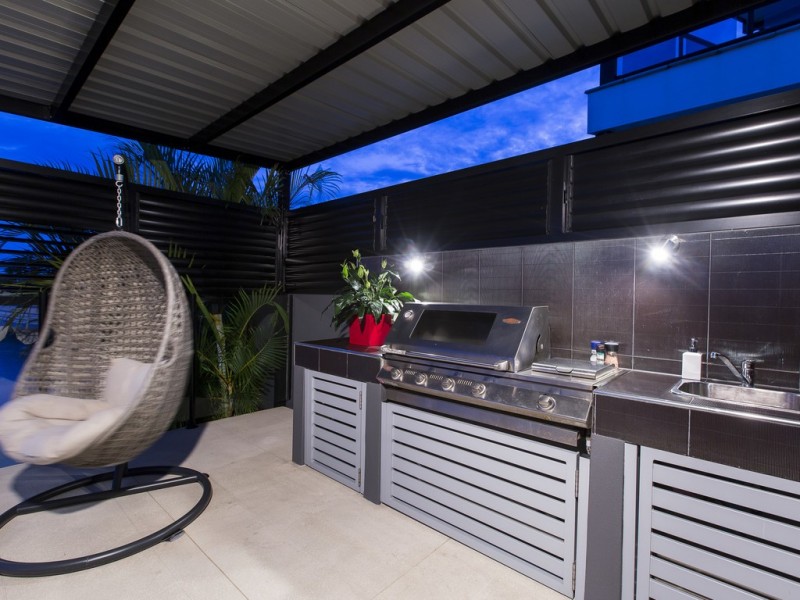 16 North Quay Drive, Biggera Waters QLD 4216