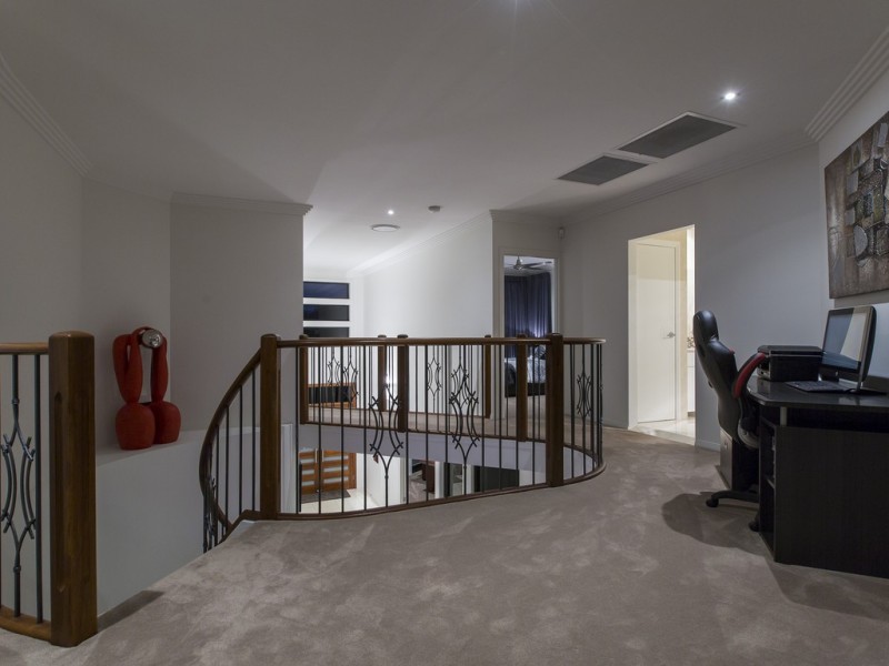 16 North Quay Drive, Biggera Waters QLD 4216