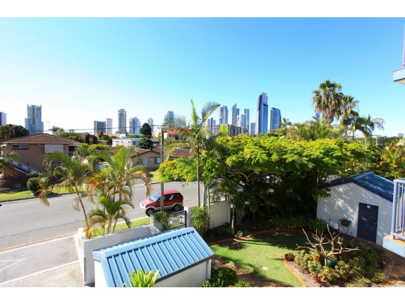15 ‘The Poinciana’ 30 Burra Street, Surfers Paradise QLD 4217