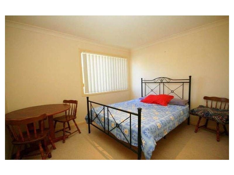 4/117 Eugaree St, Southport QLD 4215