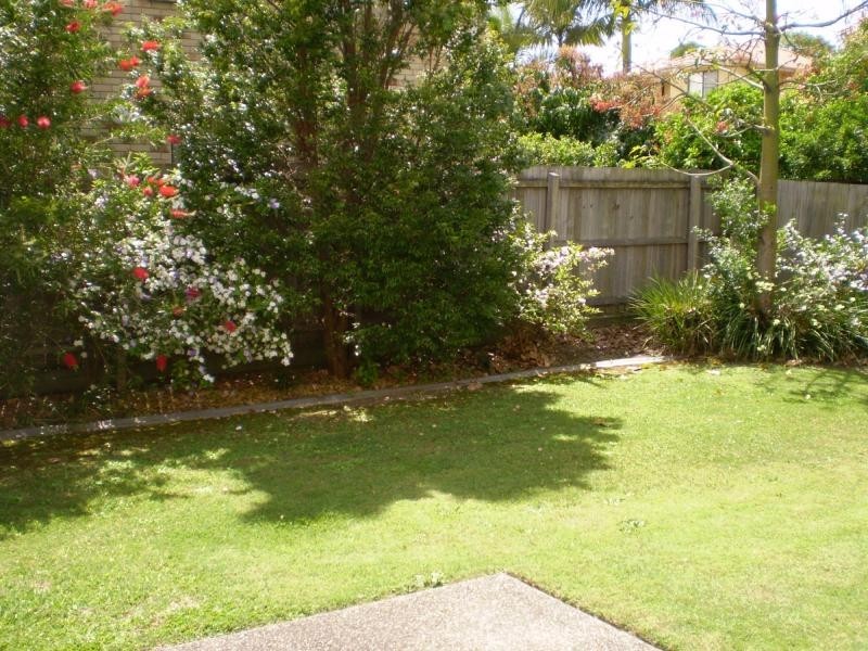 4/117 Eugaree St, Southport QLD 4215