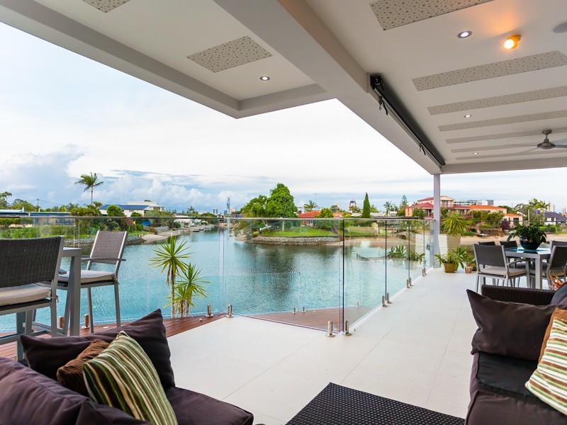 15 Coral Gables Key, Broadbeach Waters QLD 4218