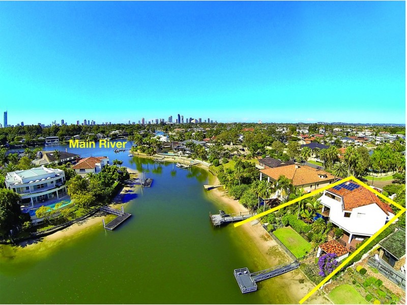 8 Freyburg Street, Sorrento QLD 4217