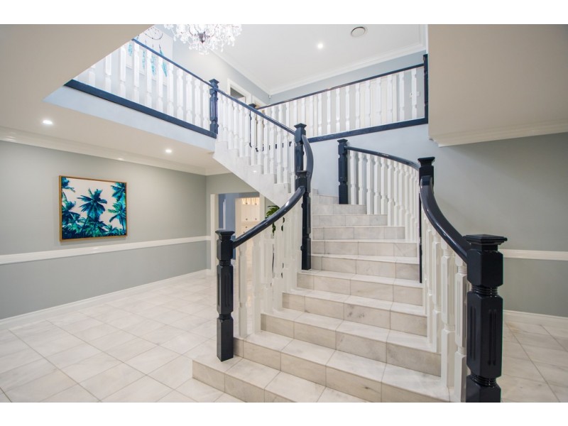 29-31 Cessnock Close, Mermaid Waters QLD 4218