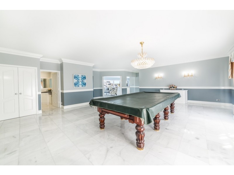 29-31 Cessnock Close, Mermaid Waters QLD 4218