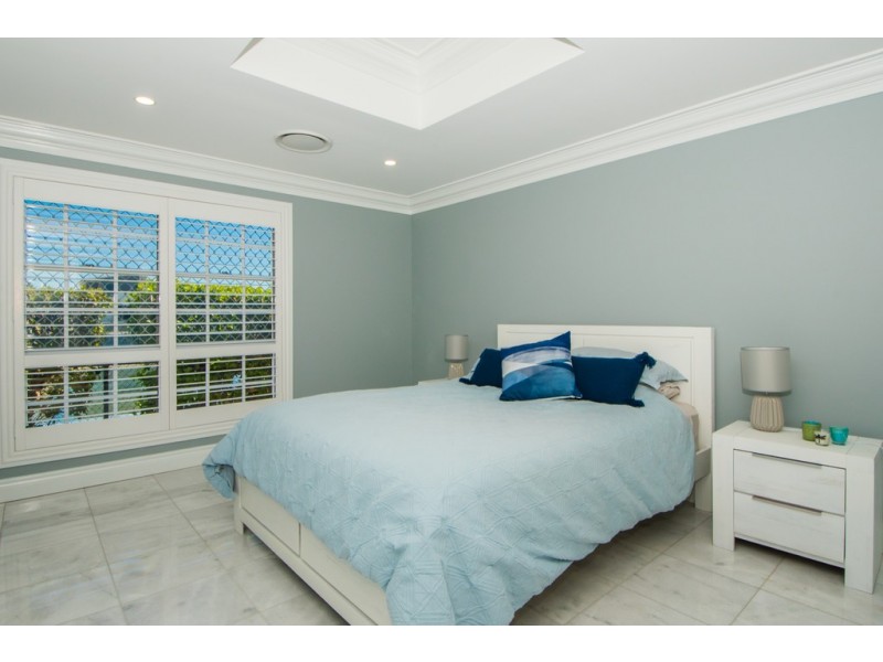 29-31 Cessnock Close, Mermaid Waters QLD 4218