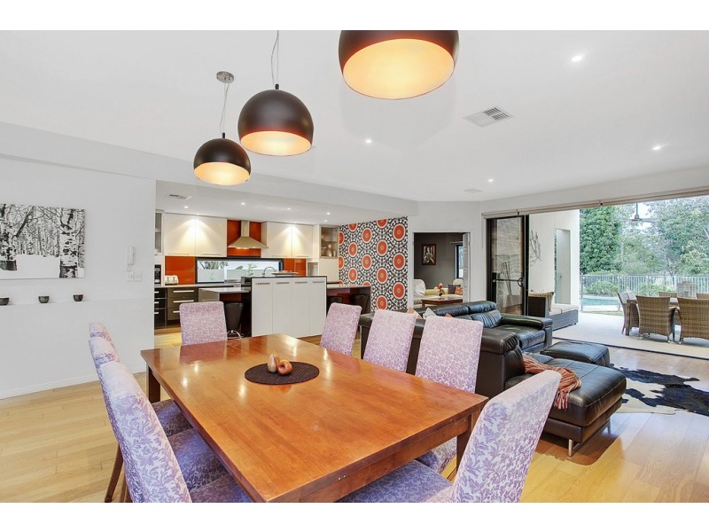 39 Lakelands Drive, Merrimac QLD 4226