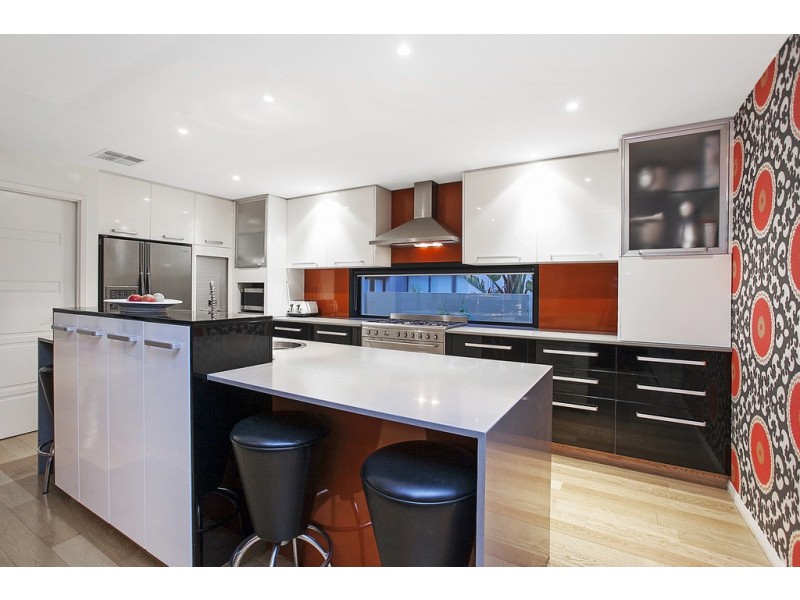 39 Lakelands Drive, Merrimac QLD 4226
