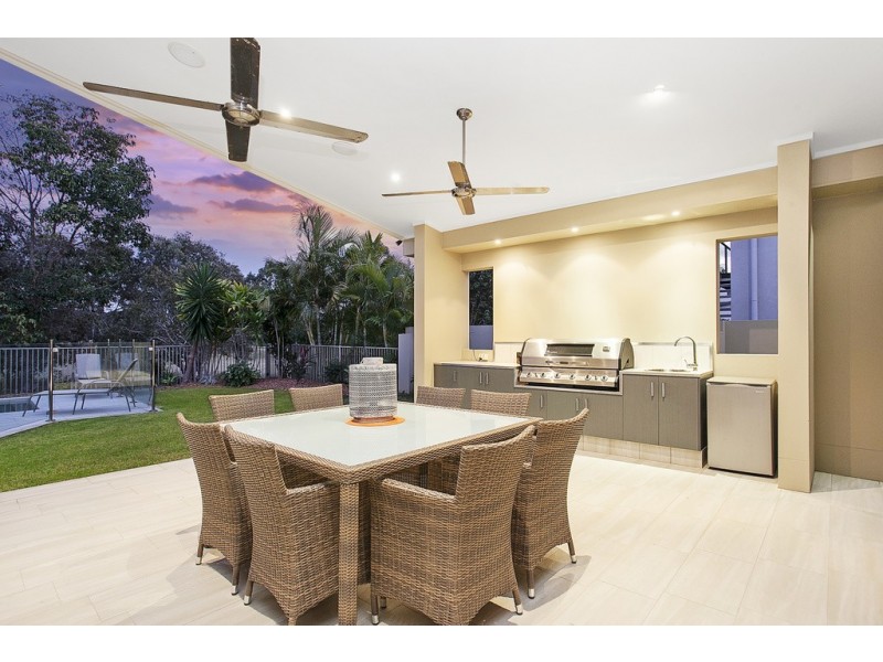 39 Lakelands Drive, Merrimac QLD 4226