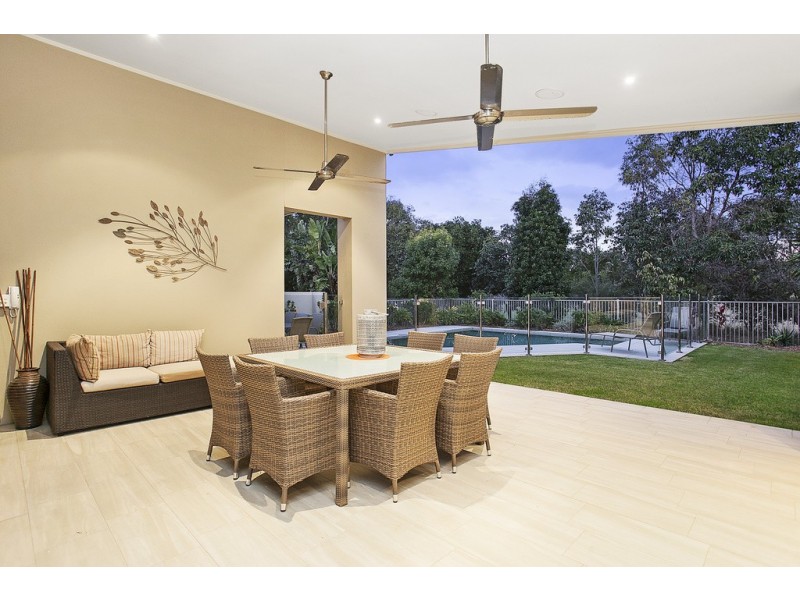 39 Lakelands Drive, Merrimac QLD 4226