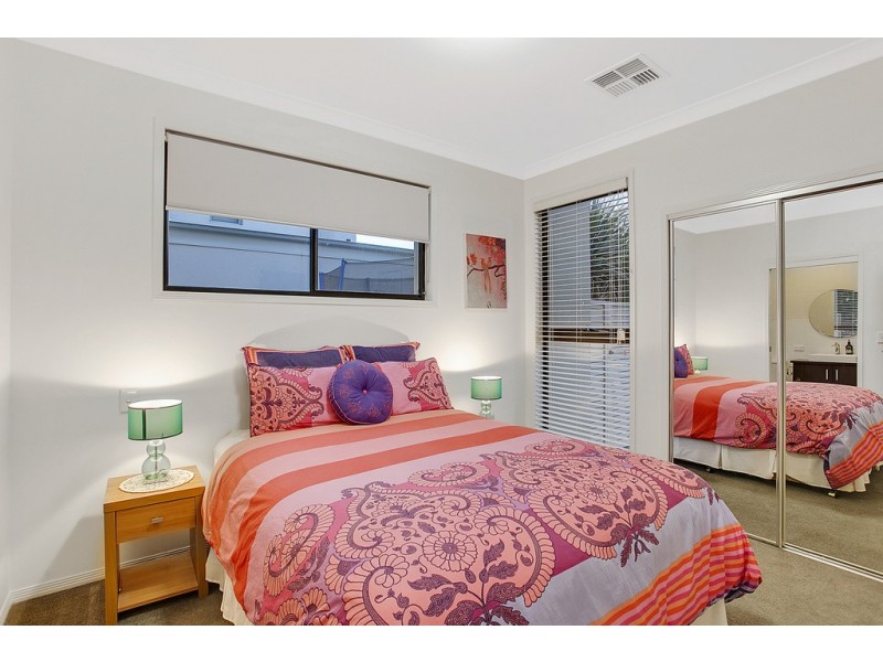 39 Lakelands Drive, Merrimac QLD 4226