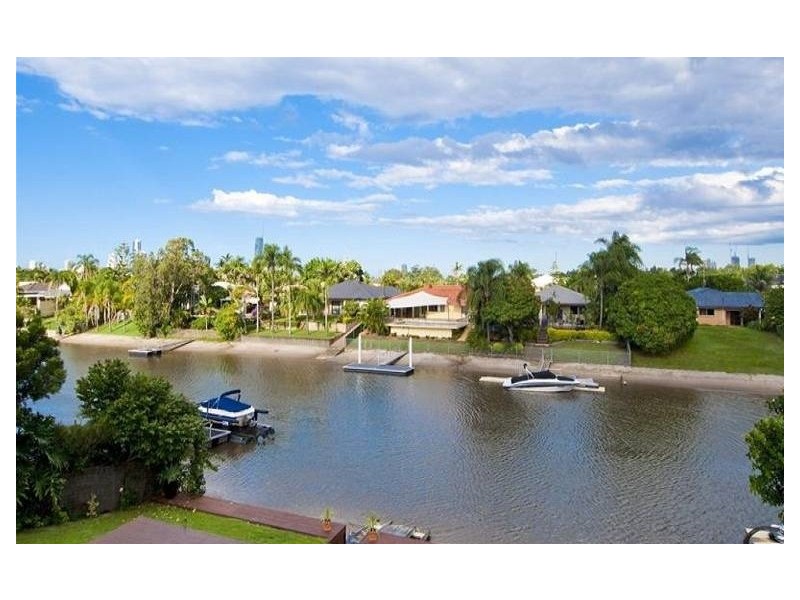 97 Campbell Street, Sorrento QLD 4217