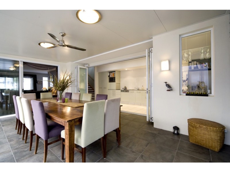 16 Lader Terrace, Varsity Lakes QLD 4227