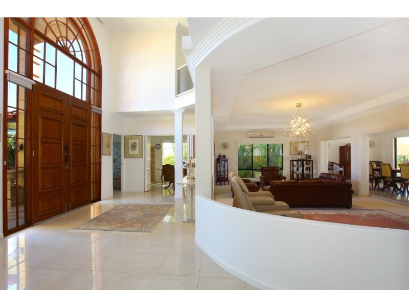 48 Fitzwilliam Street, Carrara QLD 4211