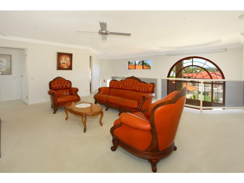 48 Fitzwilliam Street, Carrara QLD 4211