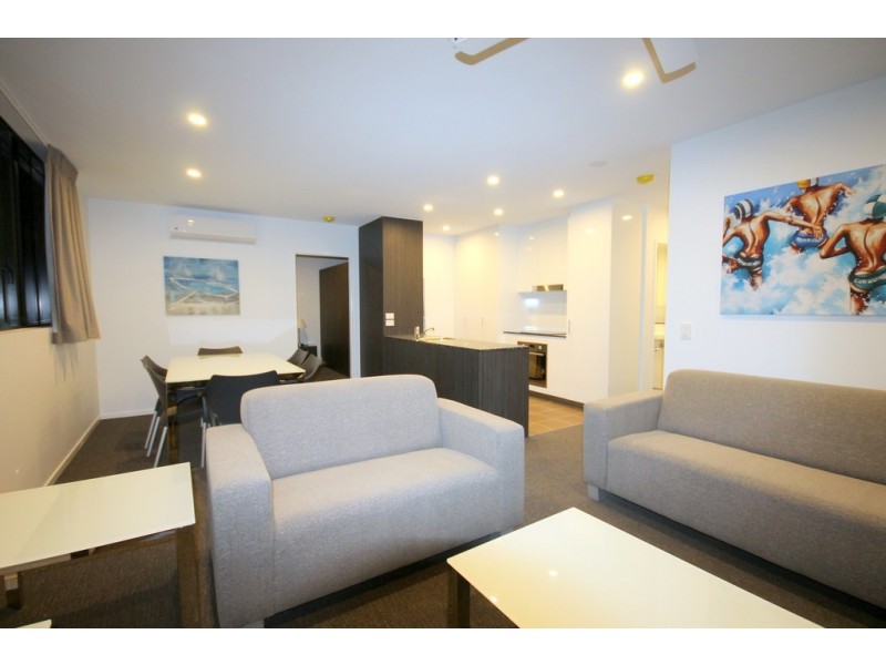 137/2729-2733 Gold Coast Highway, Broadbeach QLD 4218