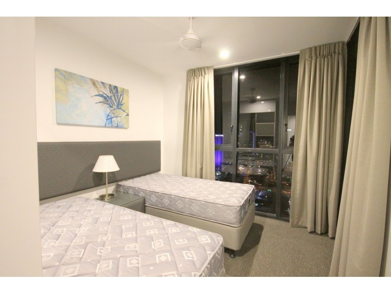 137/2729-2733 Gold Coast Highway, Broadbeach QLD 4218