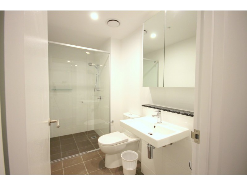 137/2729-2733 Gold Coast Highway, Broadbeach QLD 4218