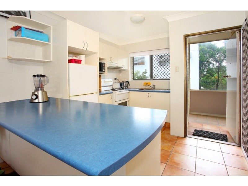 17/29 Old Burleigh Road, Surfers Paradise QLD 4217