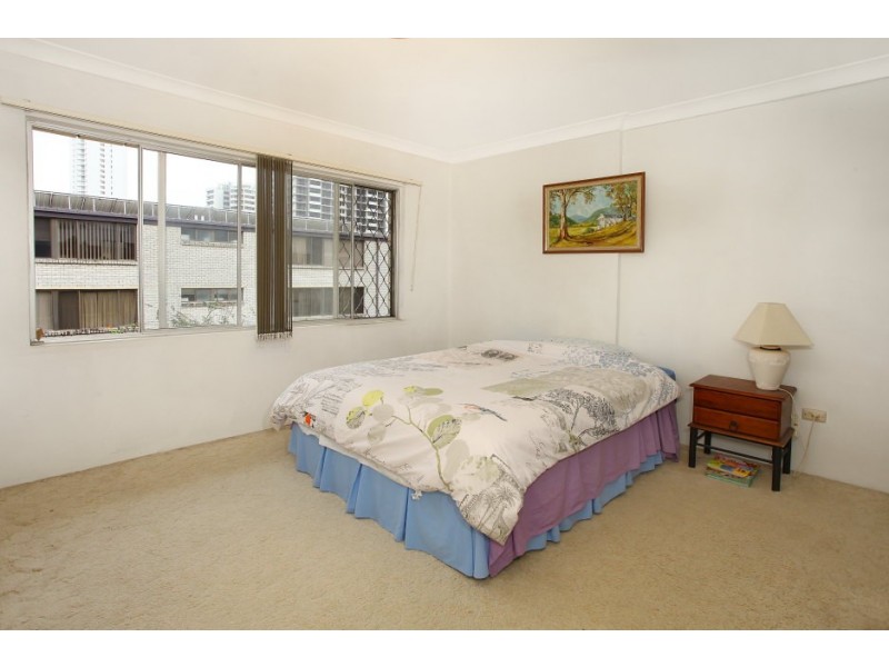17/29 Old Burleigh Road, Surfers Paradise QLD 4217