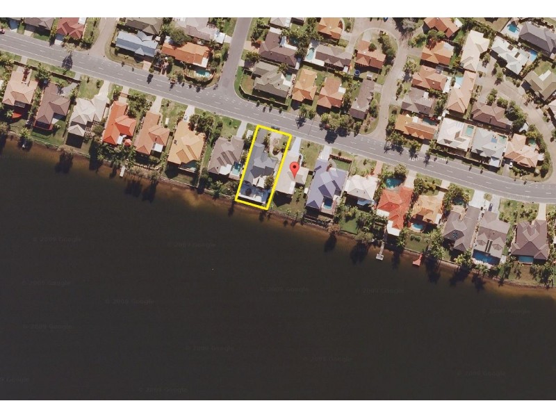 124 Honeyeater Drive, Burleigh Waters QLD 4220