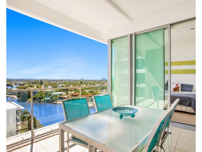 1804/33 T E Peters Drive ‘Freshwater Point’, Broadbeach Waters QLD 4218