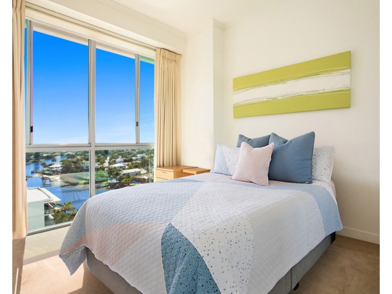 1804/33 T E Peters Drive ‘Freshwater Point’, Broadbeach Waters QLD 4218