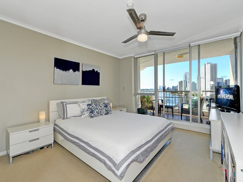39/63 Cavill Avenue ‘The Moorings’, Surfers Paradise QLD 4217