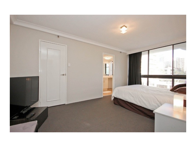 2D ‘Surfers Aquarius’ 4 Old Burleigh Road, Surfers Paradise QLD 4217