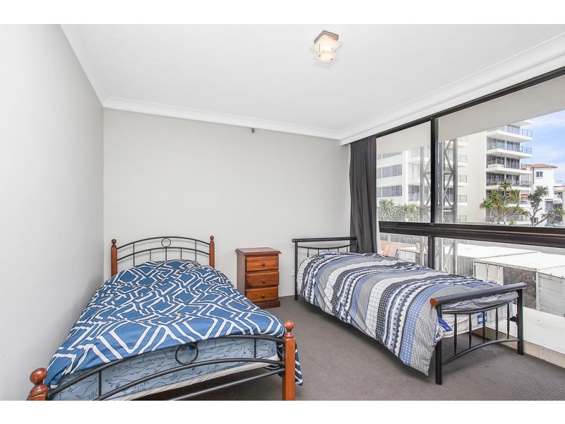 2D ‘Surfers Aquarius’ 4 Old Burleigh Road, Surfers Paradise QLD 4217