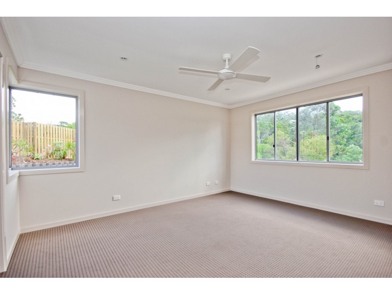 37a Diamantina Circuit, Pacific Pines QLD 4211