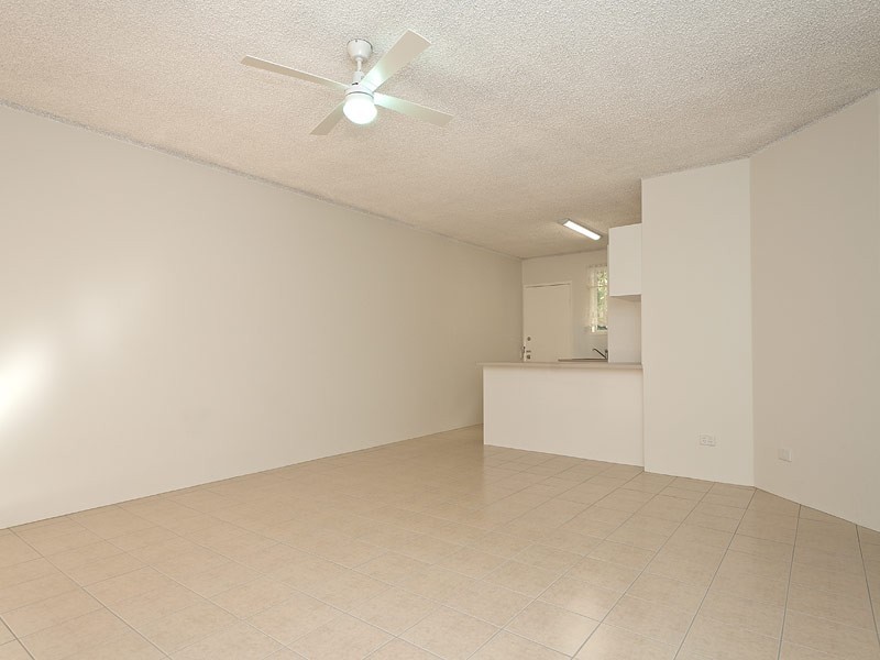 2/120 Stanhill Drive, Surfers Paradise QLD 4217