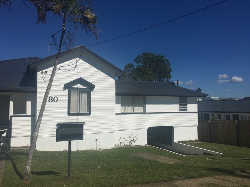 1/80 Eugaree St, Southport QLD 4215
