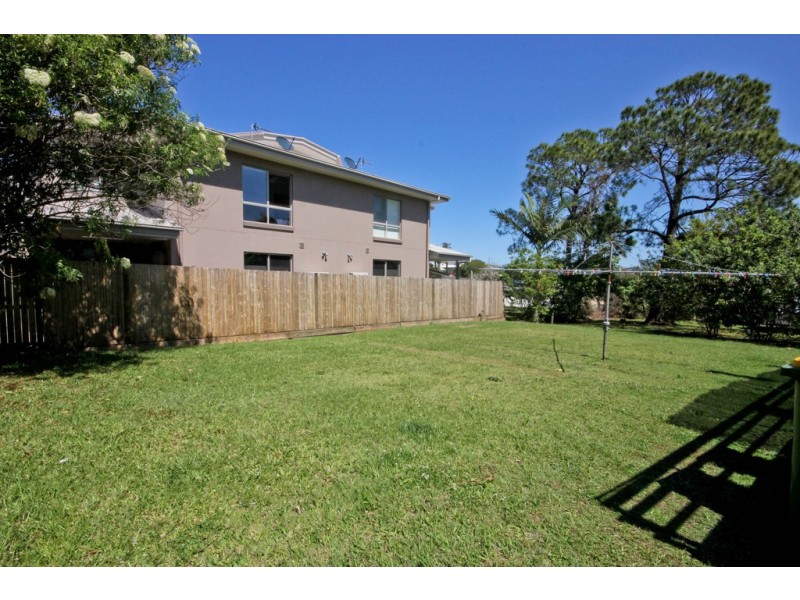 1/80 Eugaree St, Southport QLD 4215
