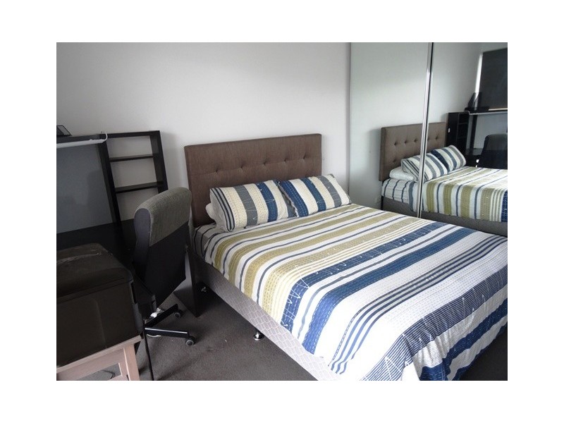 11 South Bay Drive, Varsity Lakes QLD 4227