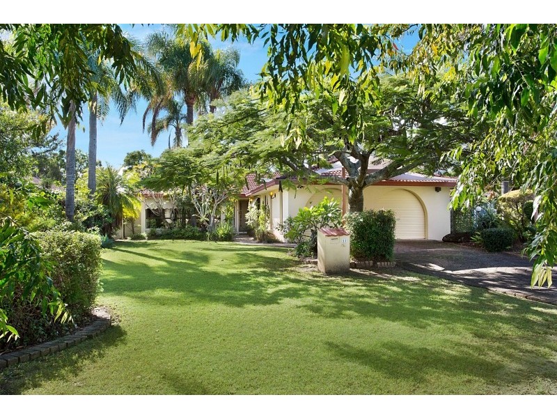11 Forster Avenue, Sorrento QLD 4217
