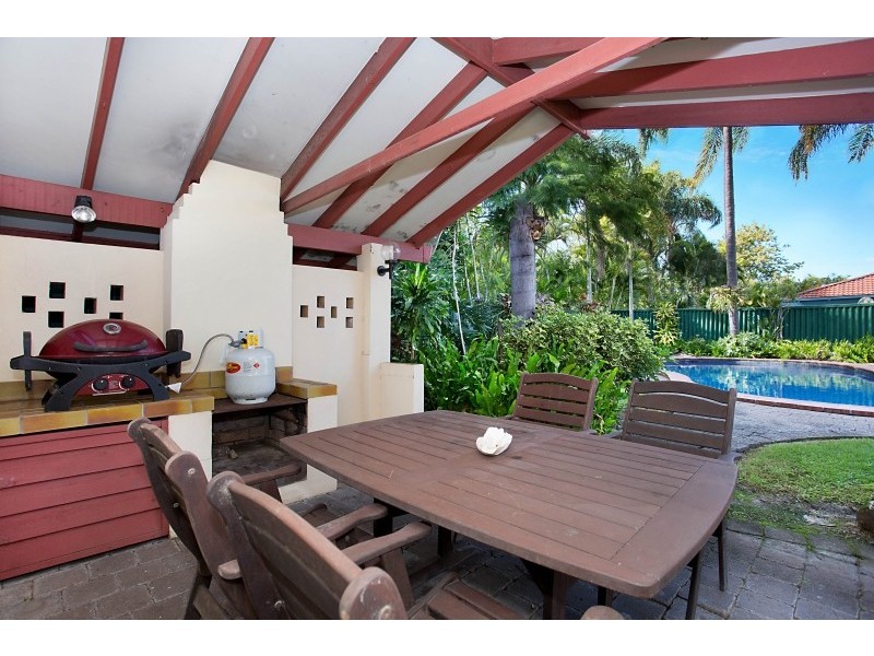 11 Forster Avenue, Sorrento QLD 4217