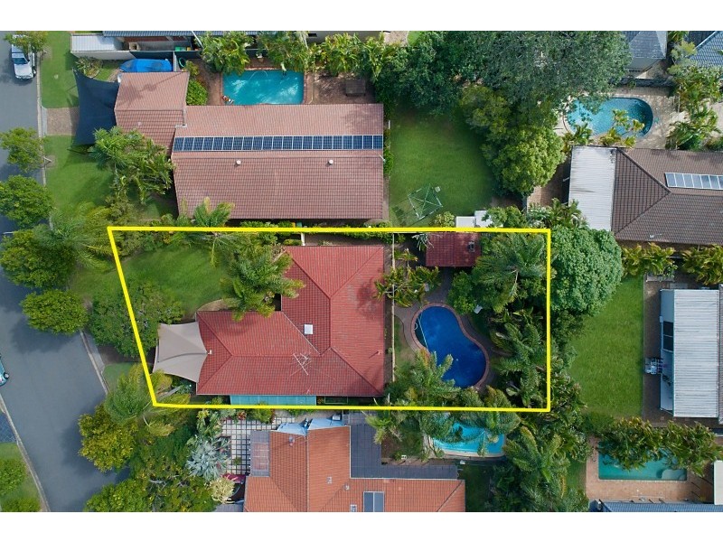 11 Forster Avenue, Sorrento QLD 4217