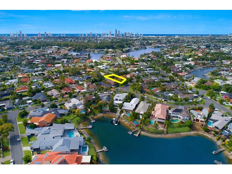 11 Forster Avenue, Sorrento QLD 4217