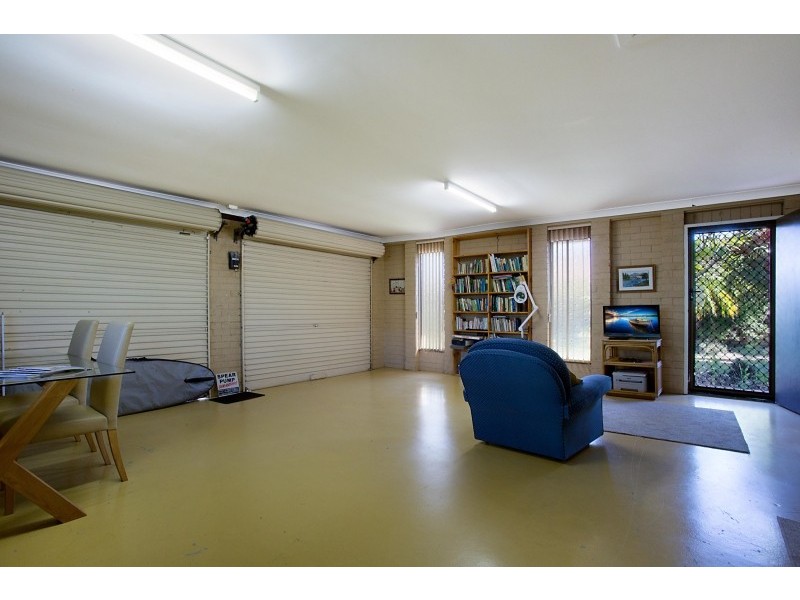 11 Forster Avenue, Sorrento QLD 4217