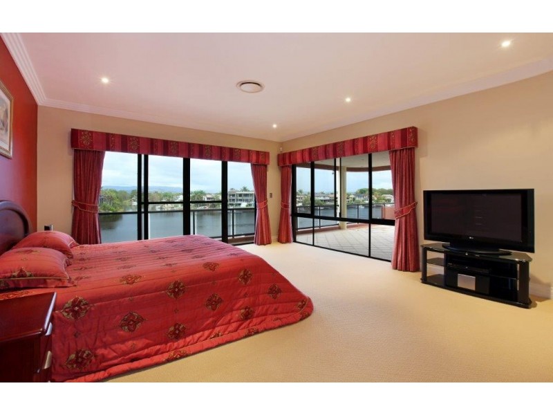 65 Sir Bruce Small Boulevard, Benowa Waters QLD 4217