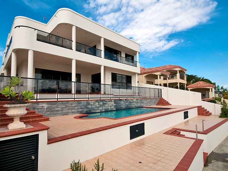 65 Sir Bruce Small Boulevard, Benowa Waters QLD 4217
