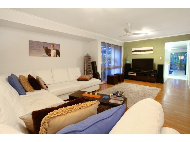 4 Widford Court, Carrara QLD 4211