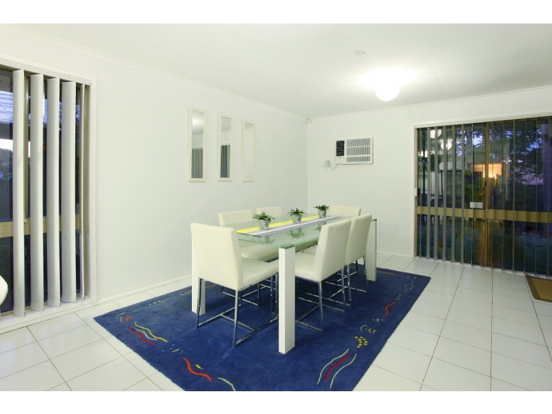 4 Widford Court, Carrara QLD 4211