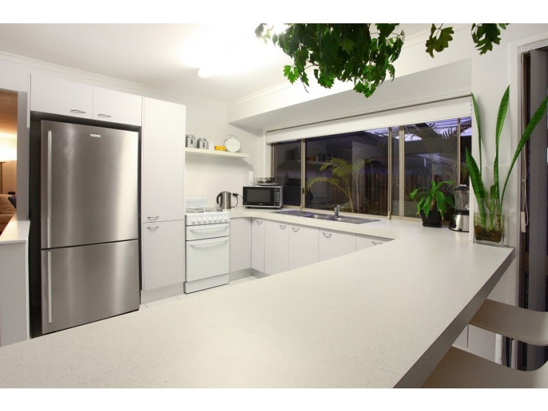 4 Widford Court, Carrara QLD 4211