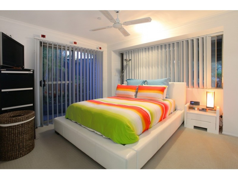 4 Widford Court, Carrara QLD 4211